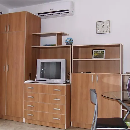 Konukevi Flats Eu - The Central Railway Station 2*