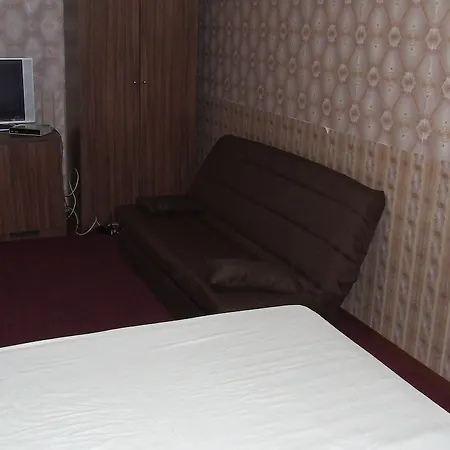 Gasthof Flats Eu - The Central Railway Station 2*