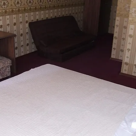Konukevi Flats Eu - The Central Railway Station Varna