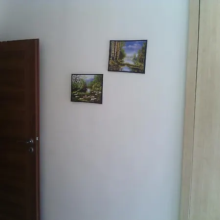Konukevi Flats Eu - The Central Railway Station Varna
