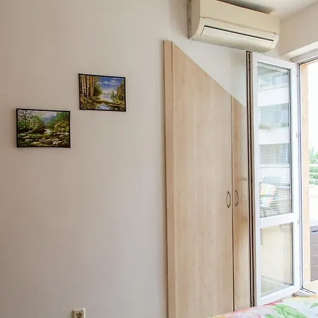 Gasthof Flats Eu - The Central Railway Station Warna
